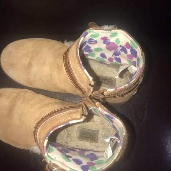 Kid Ugg size 12 - Picture 6 of 7